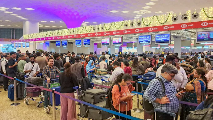 IndiGo disruptions persist as 450 flights are cancelled, with no clear timeline for normal operations.