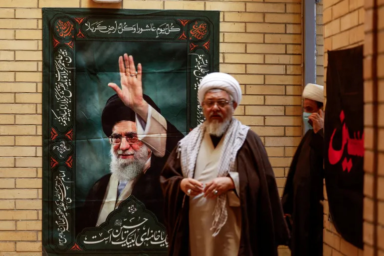 After Khamenei: How Iran Will Choose Its Next Supreme Leader and Who Is in the Fray