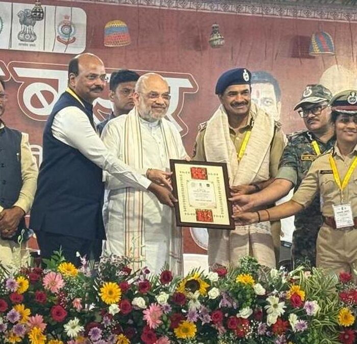 Amit shah honor police