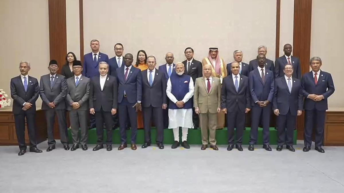 PM Modi Hosts BRICS Foreign Ministers, Pushes Dialogue and Cooperation Amid Global Uncertainty