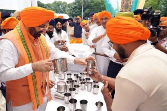 cm saini in gurudwara