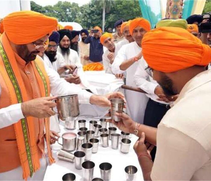cm saini in gurudwara