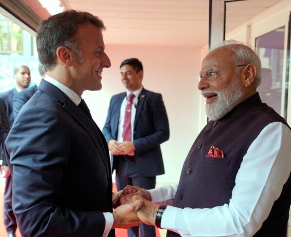 pm modi with france president