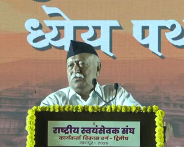rss chief mohan bhagwat urges india to strengthen unity to lead the world