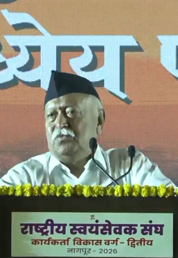 rss chief mohan bhagwat urges india to strengthen unity to lead the world