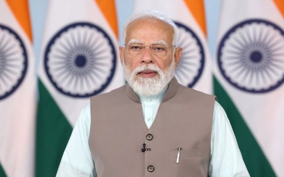 narendra modi inagurates 75 new railway station