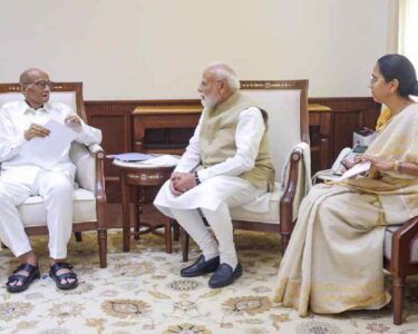 narendra modi with sharad pawar