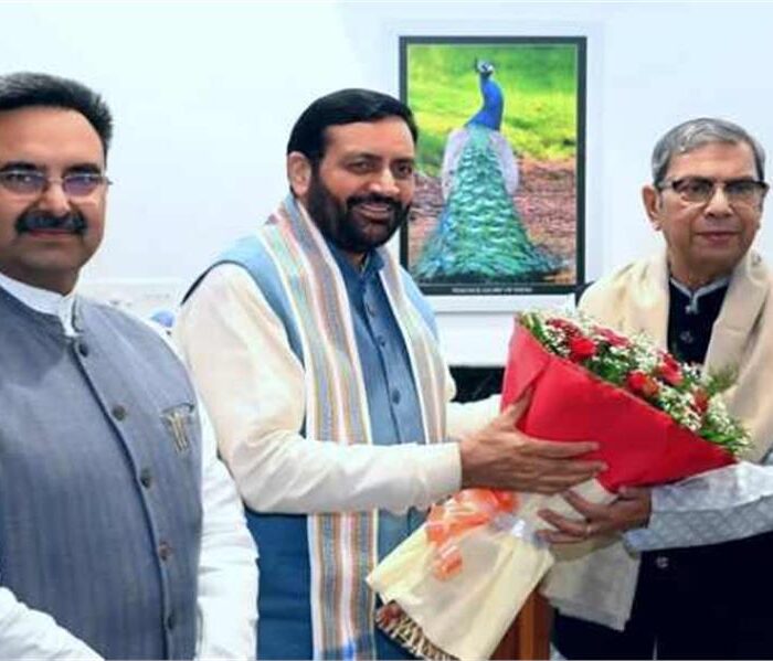 Nayab saini meets governer