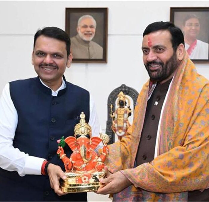 nayab singh saini with devendra fadnavis