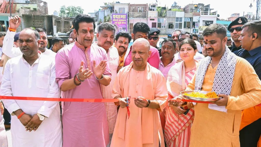 Yogi Adityanath Links Faith and Development, Hits Back at Rahul Gandhi and Akhilesh Yadav Over Youth Issues