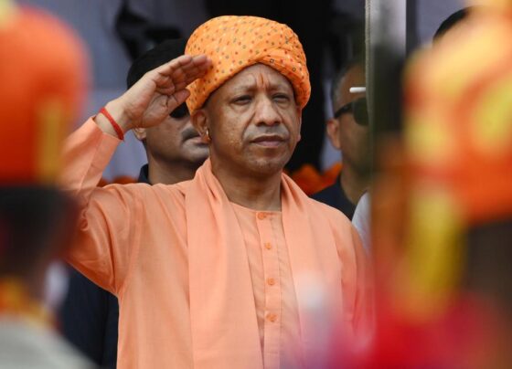 yogi adityanath on independence day