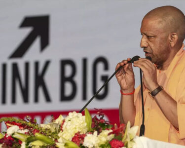 yogi adityanath on sp