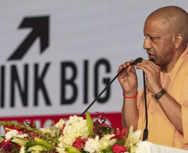 yogi adityanath on sp