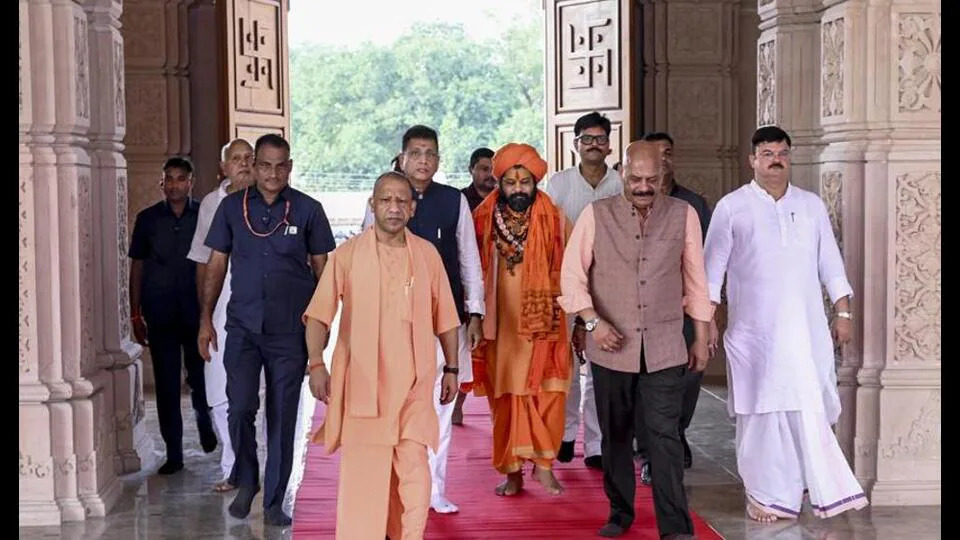 CM Yogi Announces 50% Honorarium Hike, ₹5 Lakh Health Cover for Anganwadi Workers