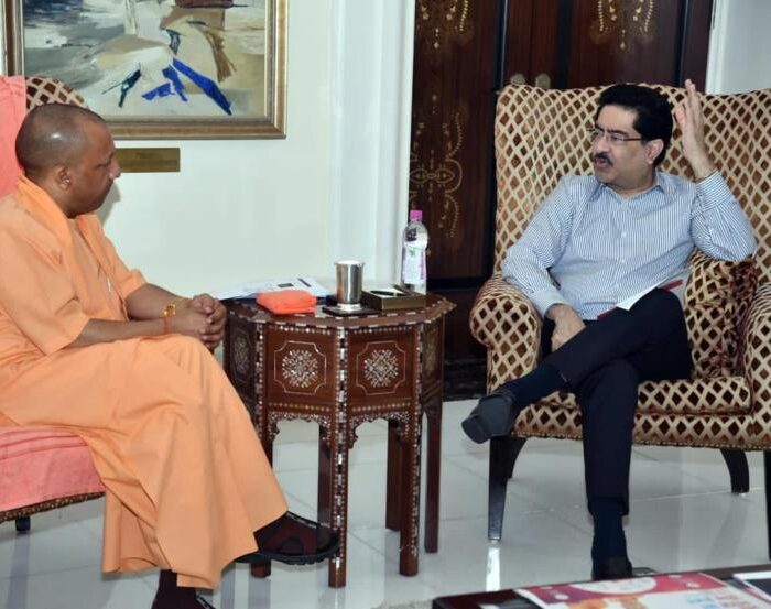 yogi adityanath kumar mangalam birla