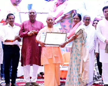 yogi adityanath on teachers day