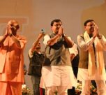 yogi adityanath with nitin nabin