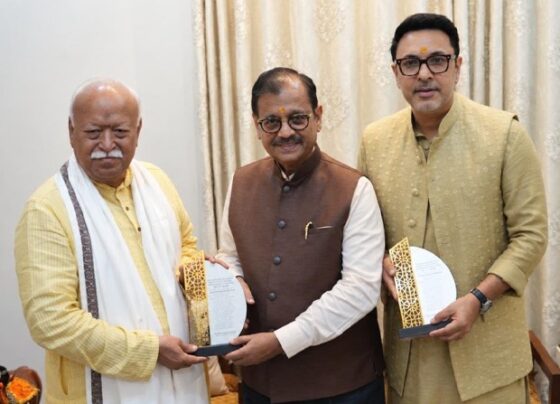 mohan bhagwat with prahaar team