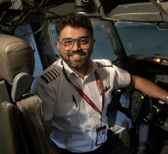 Yogi Adityanath, Rajnath Singh Praise Flydubai Captain Smit Machchhar After Mid-Air Crisis